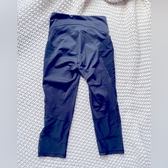 All in Motion Gym Pants 🔥 3/$30 - Picture 4 of 4